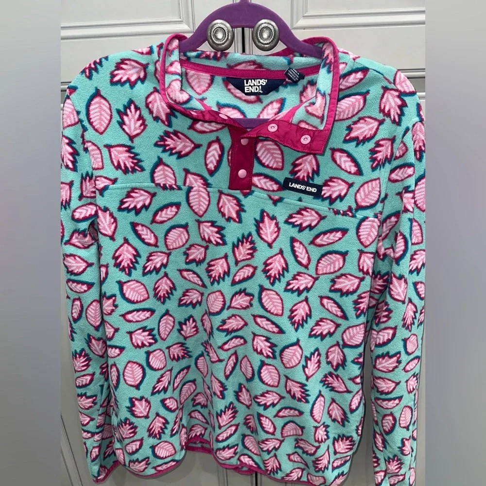 Lands’ End Girls leaf printed size XXL (18-20) fleece pullover